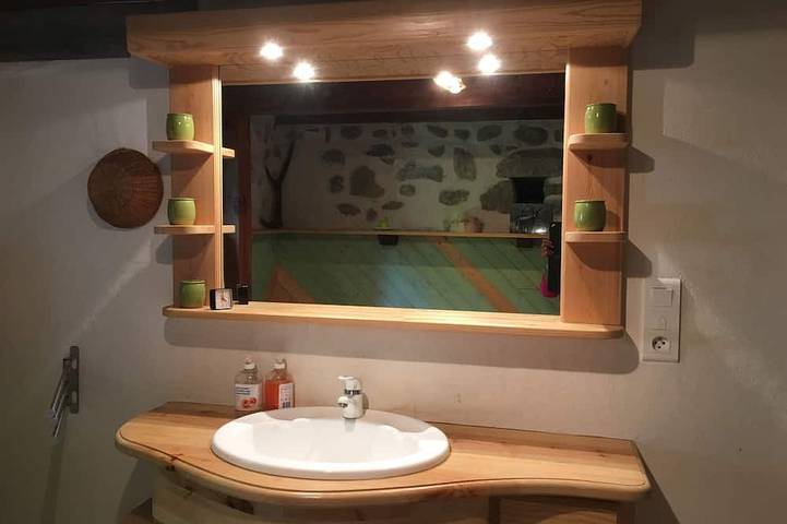 Gîte pour 5 personnes, avec Balcon ainsi que Jacuzzi et Jardin à Colmars - 4