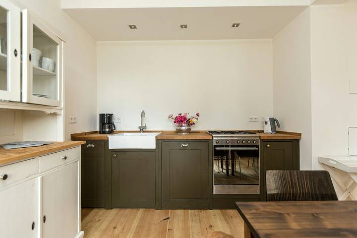 Ferienwohnung für 2 Personen, mit Garten und Sauna sowie Terrasse, kinderfreundlich in Fünfseen - 2