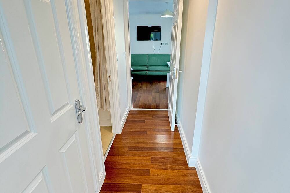 Entire apartment, Family Friendly Mullingar Self Catering Apartment on Park Hotel Grounds in Mullingar, County Westmeath