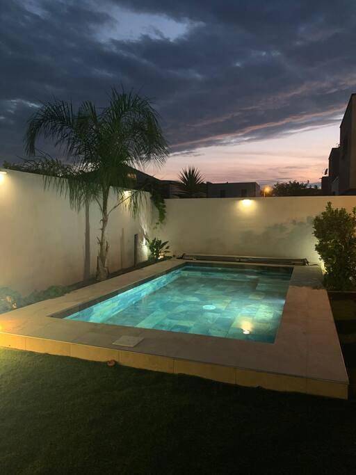 Villa pour 8 personnes, avec Terrasse ainsi que Jardin et Piscine à Gignac