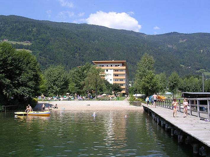 Chalet für 4 Personen, mit Balkon am Ossiacher See