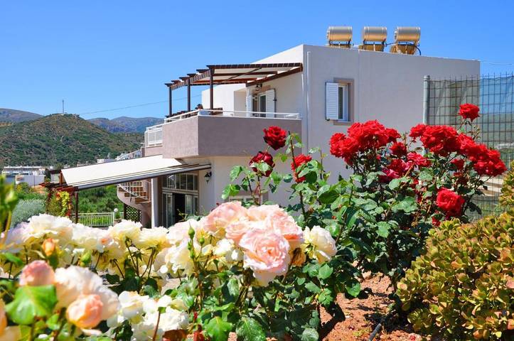 Location de vacances pour 2 personnes, avec jardin et vue dans Palekastron - 2