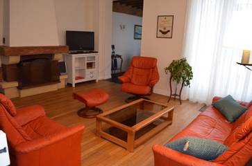 Gîte pour 6 personnes, avec terrasse dans Aÿ-Champagne