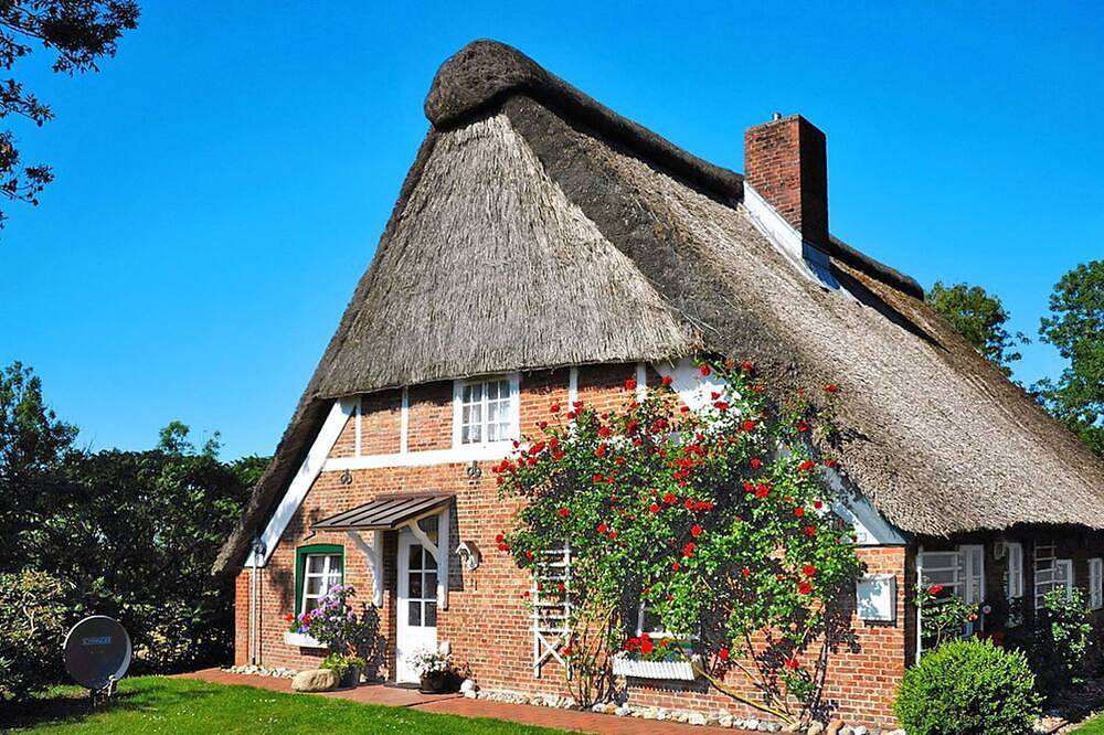 Wunderbares alleinstehendes Ferienhaus mit  W-Lan, Tv, Terrasse, Haustiere erlaubt und Parkplatz in Oberndorf-Oste, Landkreis Cuxhaven