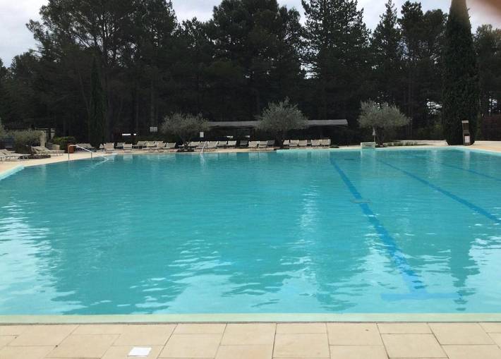 Ferienhaus für 4 Personen, mit Ausblick und Terrasse sowie Garten in Bédoin