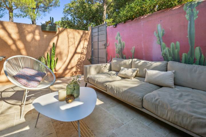 Ferienhaus für 4 Personen, mit Terrasse und Pool in Cogolin