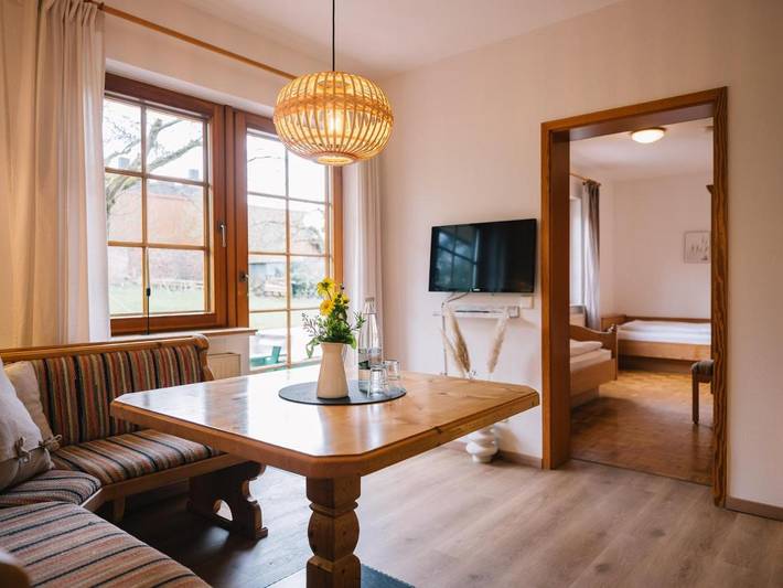 Ferienwohnung für 4 Personen, mit Whirlpool und Garten sowie Sauna in Bad König - 2