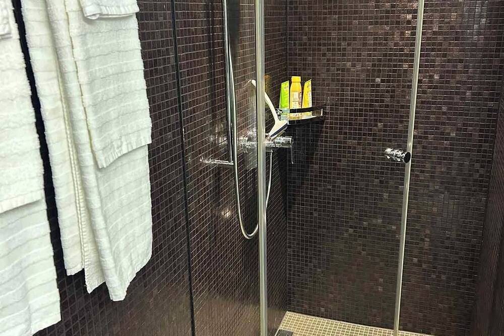 Ganze Wohnung, Beautiful 3-bedroom apartment in terrific Lucerne in Luzern, Vierwaldstättersee