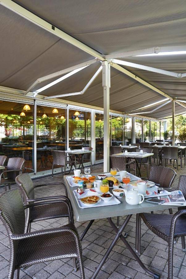 Hôtel pour 2 personnes, avec vue et terrasse à Sochaux (Doubs) - 2