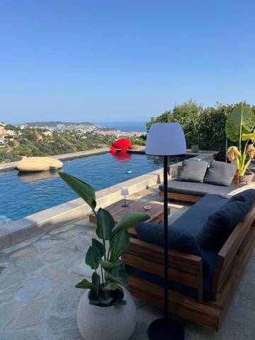 Villa für 6 Personen, mit Pool und Garten sowie Ausblick und Terrasse in Nizza