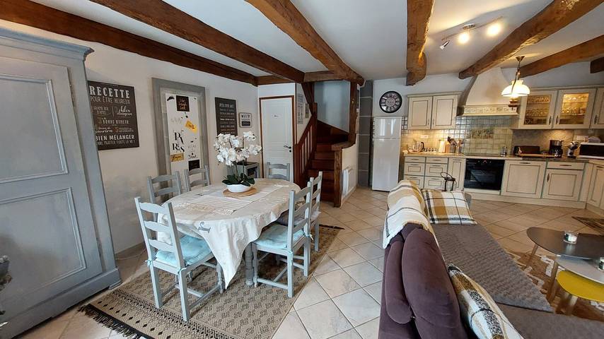 Gîte pour 6 personnes, avec terrasse à Anglards-de-Salers - 3