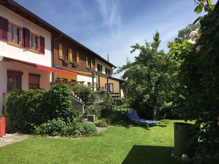 Ferienwohnung für 3 Personen, mit Terrasse und Garten in Brannenburg