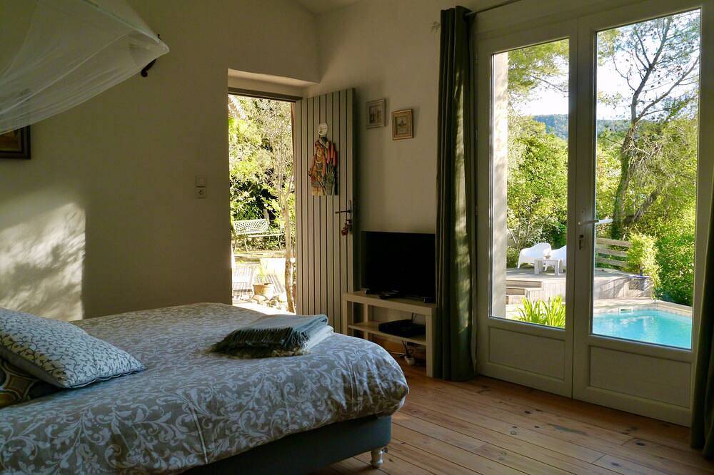 Sous l'Olivier avec piscine privative in Buisson, Vaucluse