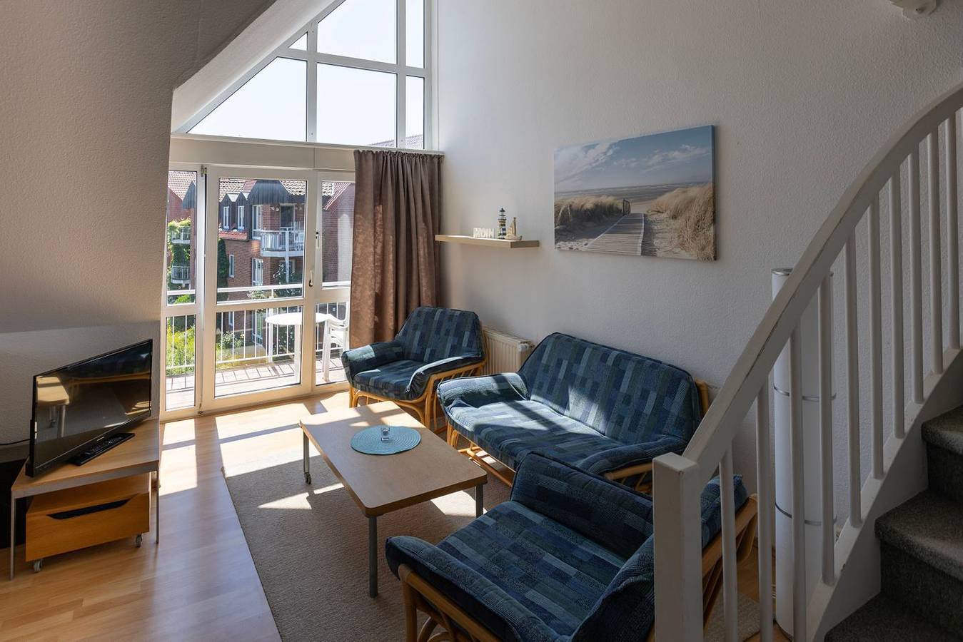 Ganze Wohnung, Ferienwohnung am Ostseestrand in Hohwacht

Hohwacht, das Ostseebad der großen Urlaubsvielfalt !  Mit seinen rund 900 Einwohnern ist Hohwacht immer noch ein bisschen ursprüngliches Fischerdorf geblieben, mit feinem schönstem Sandstrand, weiten Naturschutzgebieten und einer einzigartigen, bewaldeten Steilküste. Wer perfekte Erholung sucht, findet sie in hier. in Hohwacht, Hohwachter Bucht