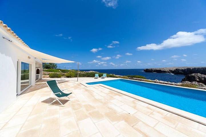 Villa for 6 people, with garden and terrace in Arenal d'en Castell