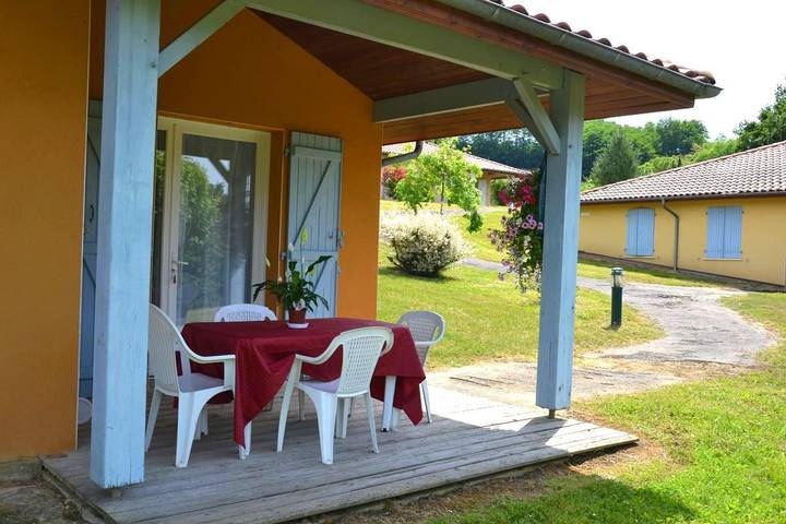 Gîte pour 4 personnes, avec jardin à Mugron - 2