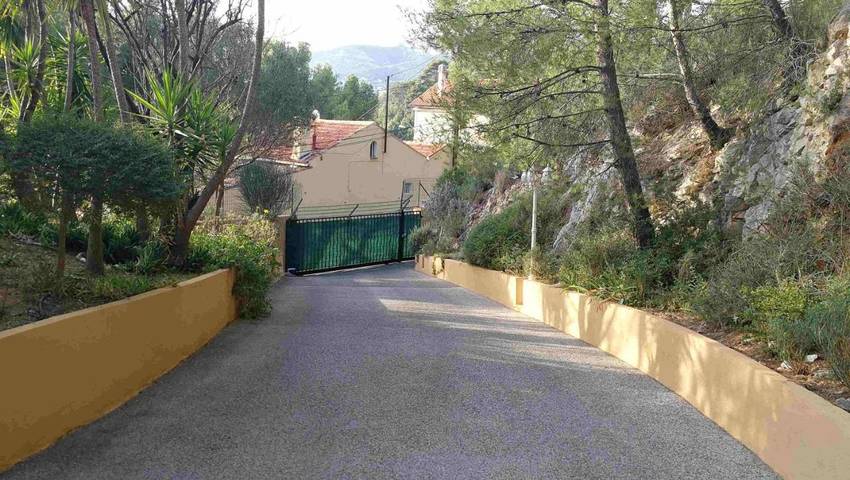 Chambre d’hôte pour 2 personnes, avec jardin ainsi que piscine et vue à Toulon - 4