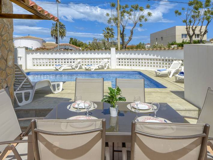Ferienhaus für 8 Personen, mit Garten und Terrasse in Empuriabrava - 3