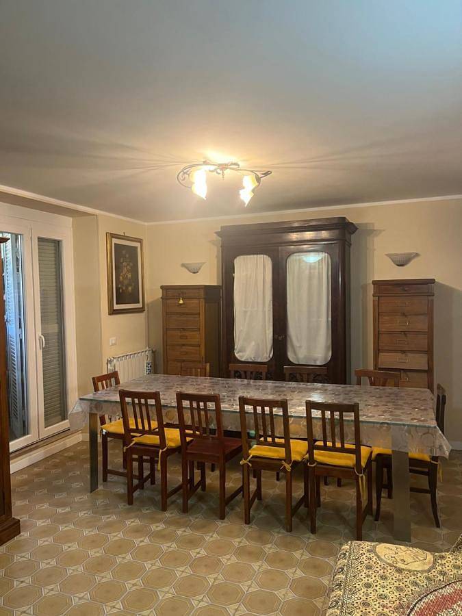Location de vacances pour 5 personnes, avec jardin à Terracina - 4