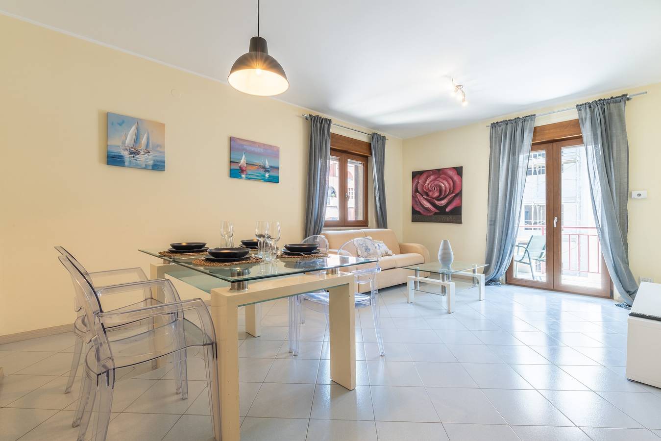 Casa Vacanze 'P012' con Balcone, Wi-Fi e Aria Condizionata in Cagliari, Campidano