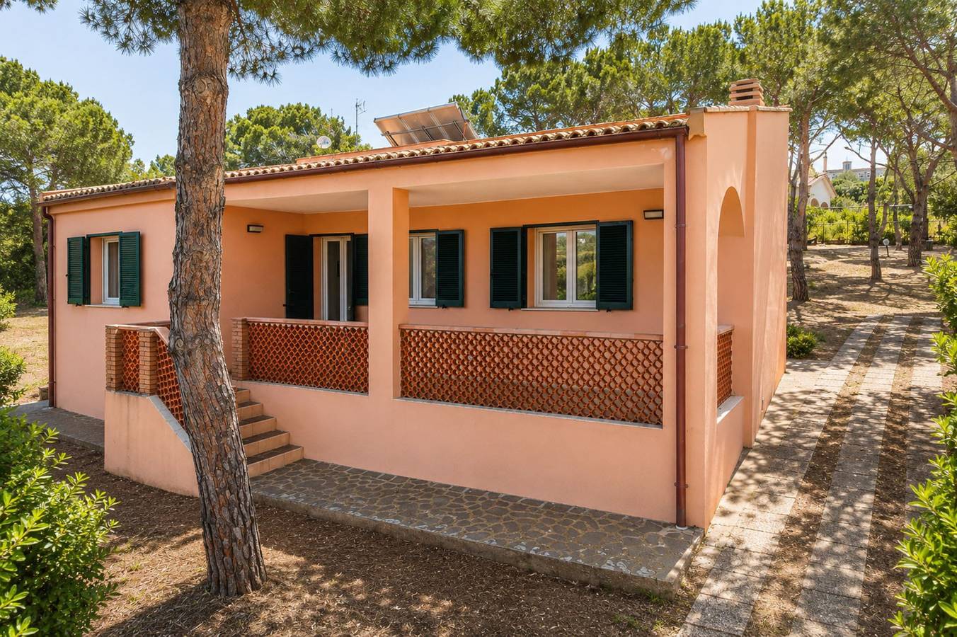 Villa Dei Pini in Porto Azzurro, Arcipelago Toscano