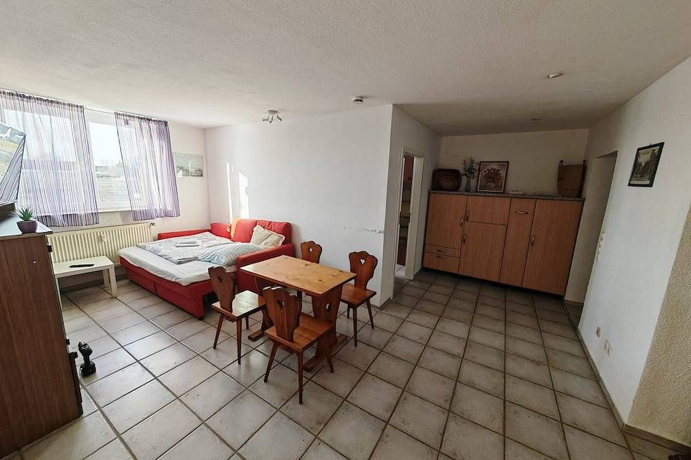 Ganze Wohnung, Ferienwohnung Rosi (64m², Eg) mit Terrasse in Droyßig, Saale-Unstrut