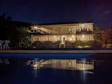 Gîte pour 4 personnes, avec jardin et piscine, animaux acceptés à Les Assions