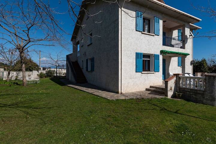 Appartement de vacances pour 6 personnes, avec jardin