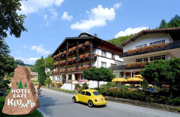 Hotel für 2 Personen, mit Balkon und Terrasse sowie Garten und Pool in Schönmünzach