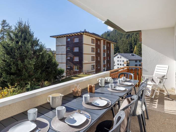 Gîte pour 8 personnes, avec balcon et vue à Crans-Montana