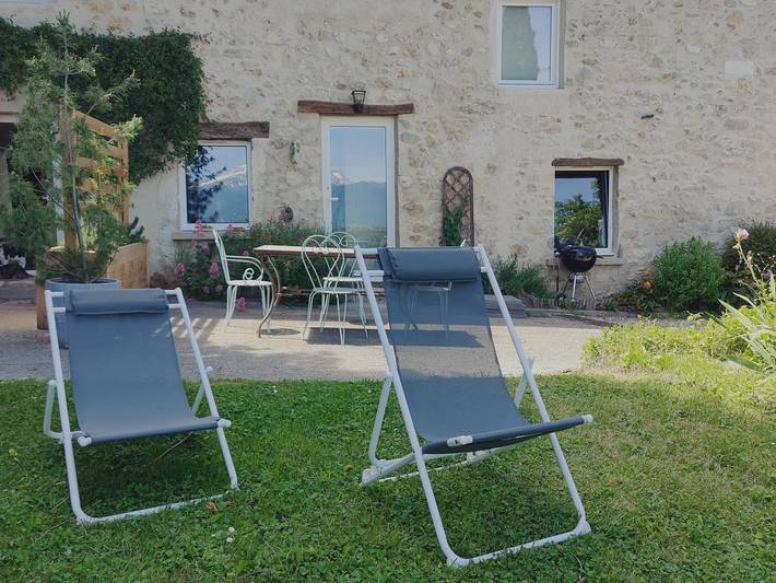 Gîte pour 2 personnes, avec Terrasse et Jardin