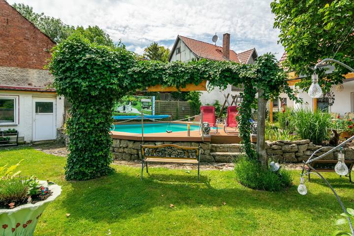 Ganze Wohnung, Apartment für 6 Personen, 110 m², mit privatem Pool, Terrasse und Wlan in Kefferhausen, Region Eichsfeld