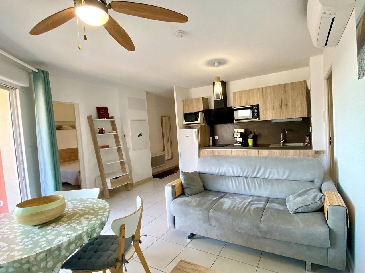 Apartamento entero, Bonito Apartamento con Aire Acondicionado en Mèze y Aparcamiento in Mèze, Côte d'Améthyste