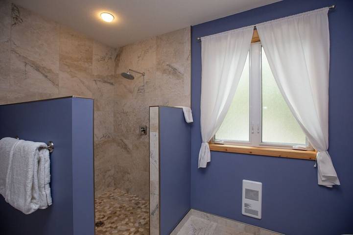 Holiday rental for 6 people, with balcony on Vancouver Island