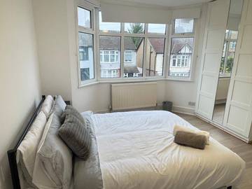 Holiday Rental for 5 People in Luton, Chiltern Hills, Photo 1