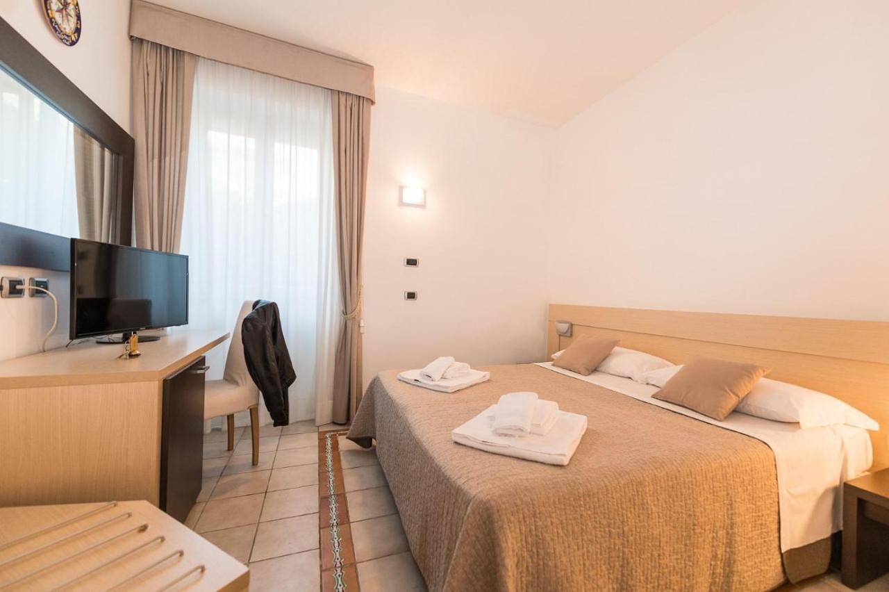 Single Room with Private Bathroom in Maiori, Costiera amalfitana