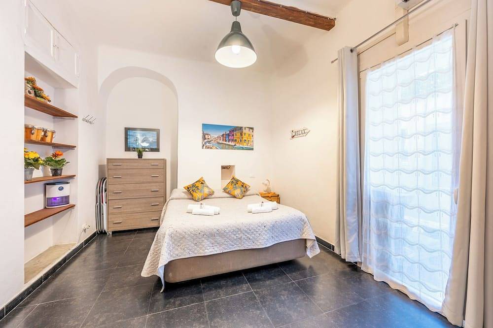 Appartamento intero, Family Apartment with Ac, Patio and Terrace in Corniglia, Comune di Vernazza