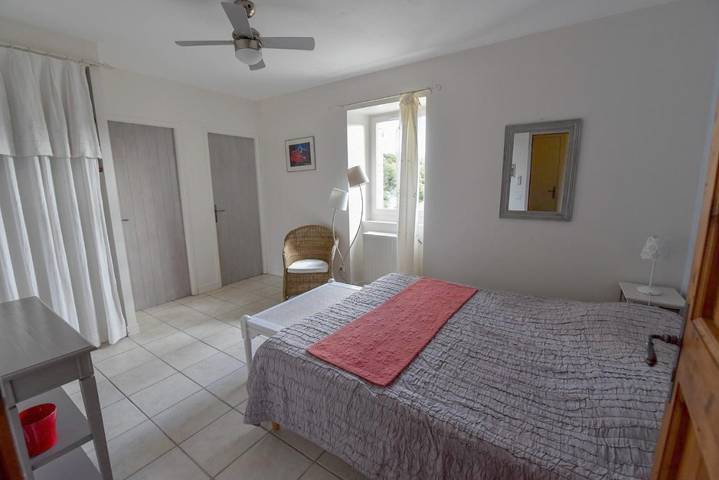 Location de vacances pour 2 personnes, avec piscine ainsi que jardin et vue à Causse-de-la-Selle - 4