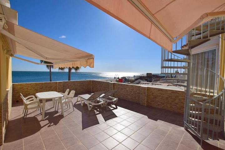 Apartamento entero, Apartment with Sea View in La Carihuela, Torremolinos