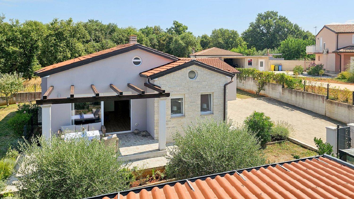 Mediterranes Ferienhaus mit privatem Garten, Grillbereich, Waschmaschine - hundefreundlich in Region de Umag