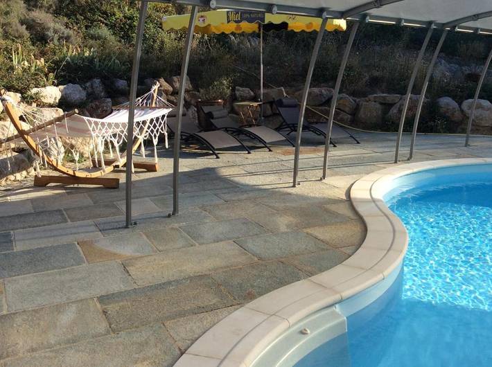 Gîte pour 5 personnes, avec piscine ainsi que vue et jardin à La Roque-d'Anthéron - 4