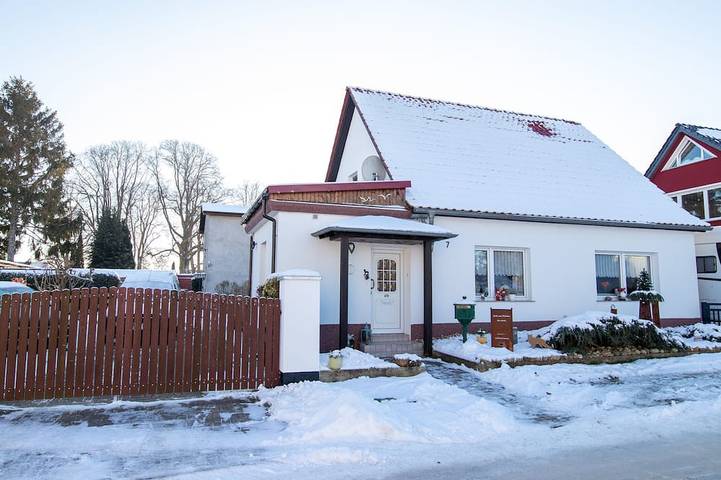Ferienhaus für 9 Personen, mit Terrasse und Garten, mit Haustier in Kröslin