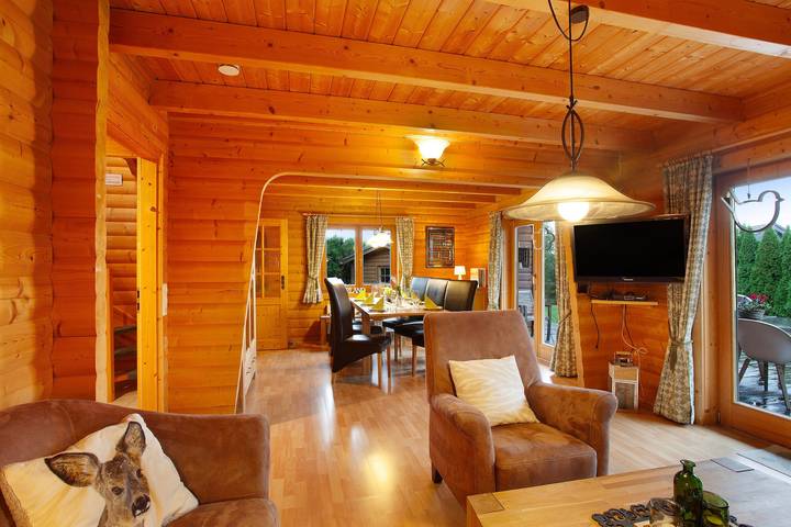 Ferienhaus für 8 Personen, mit Balkon und Garten sowie Sauna im Sauerland - 3