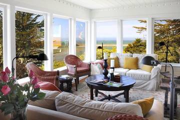 Vacation Home for 10 Guests in Jenner, Sonoma Coast State Park, Picture 3