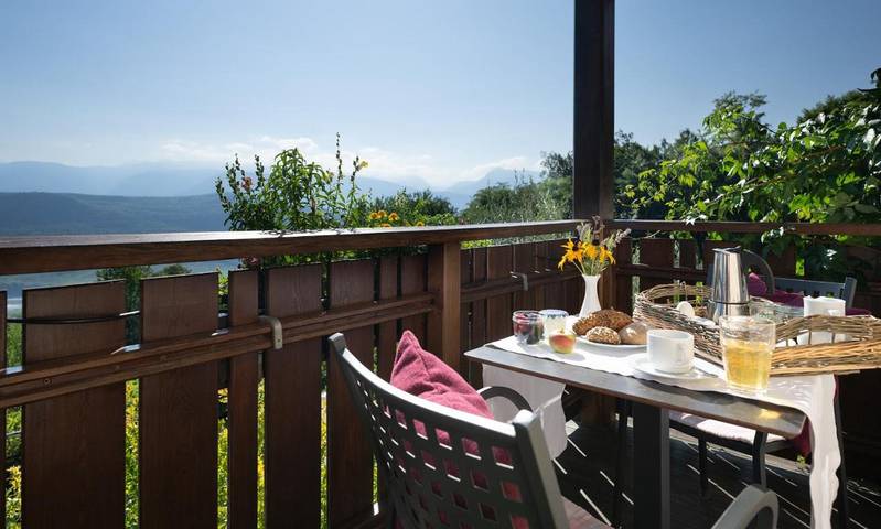 Privatzimmer für 4 Personen, mit Kinderpool und Ausblick sowie Garten, kinderfreundlich - 1