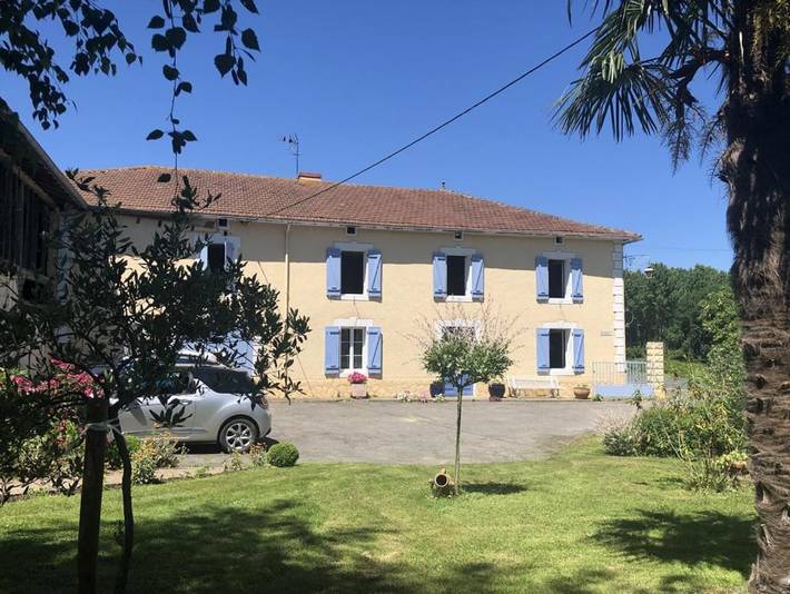 Chambre d’hôte pour 3 personnes, avec jardin