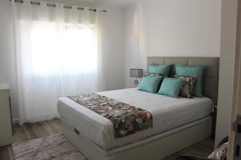 Entire apartment, Arruda Luxury Apartment With Ac in Cascais e Estoril, Costa de Lisboa