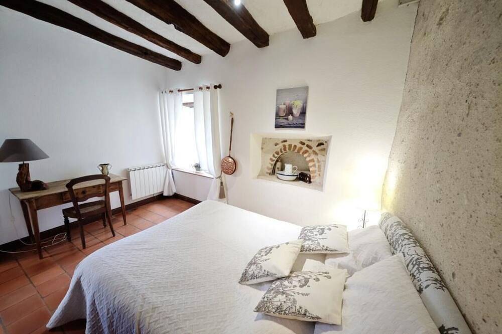Gîte confortable avec parc boisé, activités familiales et équipements modernes près de la Loire in Souvigny-de-Touraine, Région de Tours