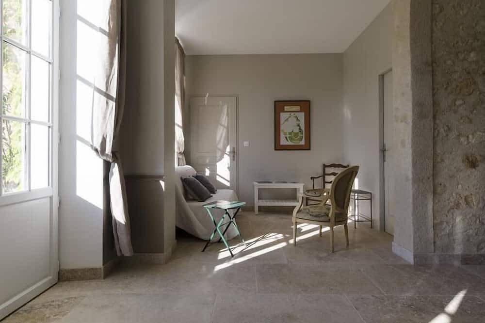 Ganze Wohnung, Apartment-Villa-Ensuite mit Dusche-Gartenblick-Gîte La Forge in Salles-d'Aude, Narbonne und Umgebung