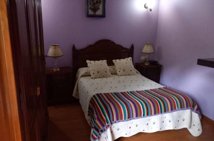 Casa de huéspuedes para 2 personas, con Terraza además de Jardín y Vistas en Páramo del Sil - 2